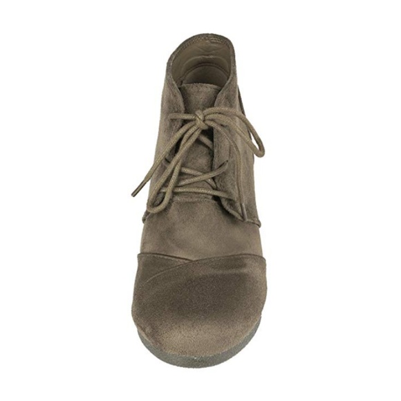 New 'Dreamer' Booties - Picture 4 of 4